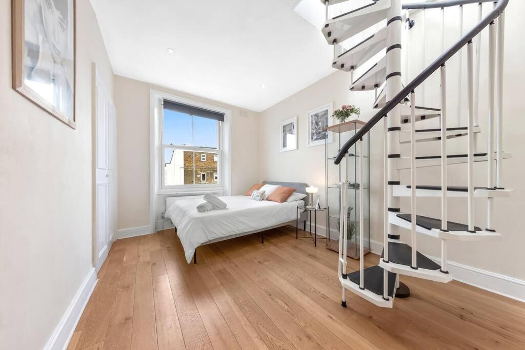 Spacious Sleep 11 With Terrace In Earls Court Ec99 Londen Buitenkant foto